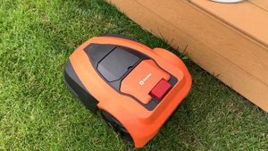 Робот газонокосилка Robokos RM 600I, 1400I, 2500I. Первая встреча на газоне.