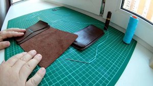 Простое Портмоне из Кожи Своими Руками Для Начинающих / Прошивка и финиш уреза / Часть 3