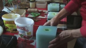 Заливка свечей из воска в свои формы_3 часть