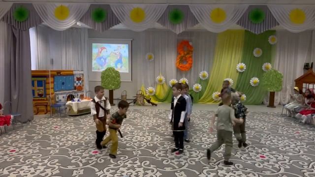 Сказка «Серый Волк и Красная Шапочка». 8 марта в старшей группе «Радуга» смотреть онлайн