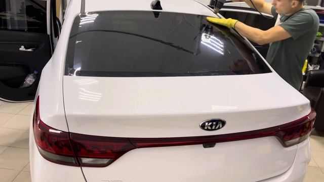 Тонировка заднего стекла автомобиля своими руками. Видео урок формовка. Video How to Tint a Car