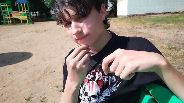 Сравнение русской и Американской колы! cocacola vs coolcola!! **смотрите на задний план** смотреть онлайн