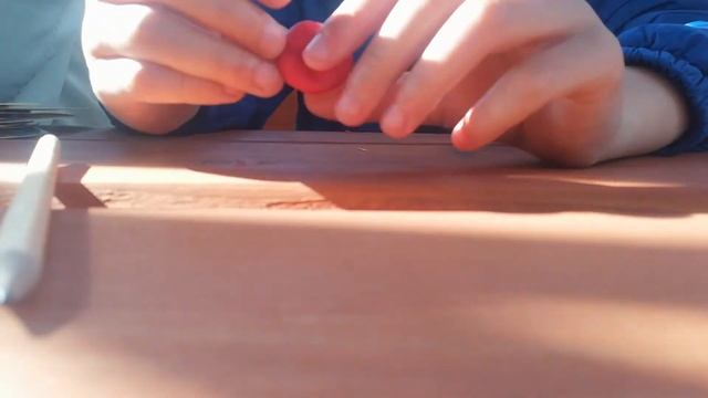 Как слепить футбольную фишку смотреть онлайн