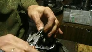 разбираем механизм переключения передач на мкп шевроле лачетти
