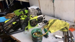 ,,Лесник 3816,,Скудная бензопила удивительной раскраски!)