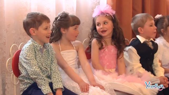 Клоуны Веселинка и Улыбка на выпускном в детском саду