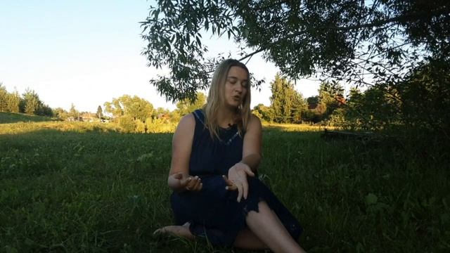 Меня зовут Надежда Верге и я - энергокоуч, а так же ведущая трансформационных игр.