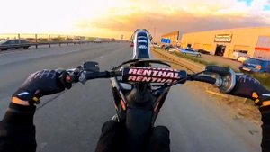 стант по городу на ?Husqvarna TC 85?(эдит)