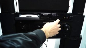 Denon 1909 Wharfedale vardus 300