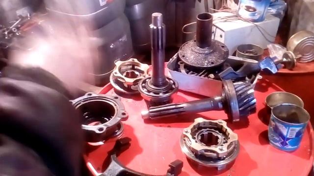 Вылетает пятая передача на КПП Зил-130 смотреть онлайн