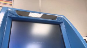 Снимаю деньги в банкомате «Открытие».