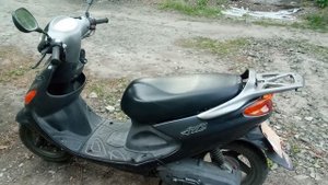 Сравнение Yamaha Grand Axis 100 и Honda Lead 100.