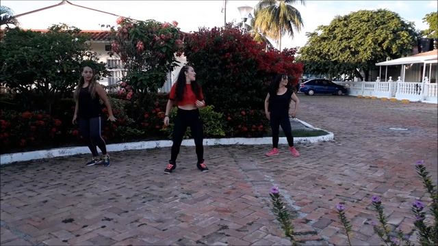 ZUMBA BACHATA BURBUJAS DE AMOR (GRUPO EXTRA) смотреть онлайн