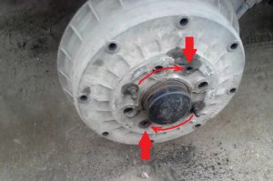 КАК СНЯТЬ ТОРМОЗНОЙ БАРАБАН ЗА 5 СЕКУНД!!! ВАЗ 2110, 2111, 2112, ВАЗ 2114, 2115, КАЛИНА, ПРИОРА