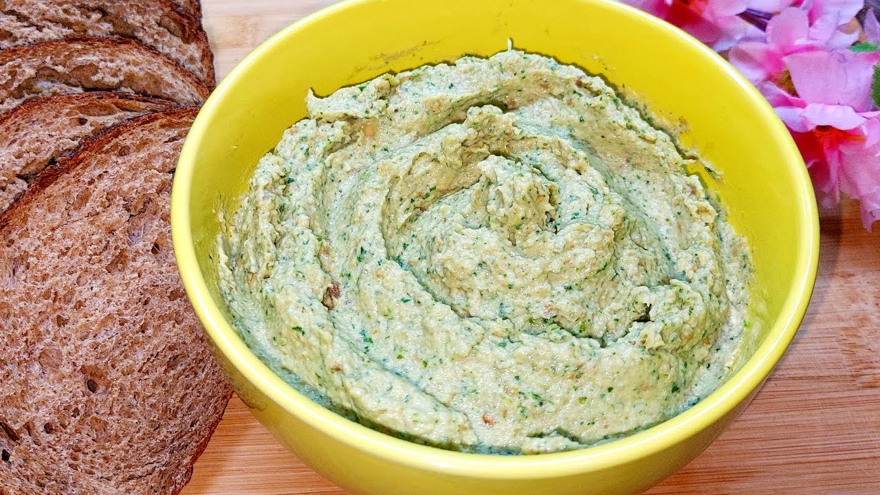 Вкуснейшая намазка на хлеб. И на Завтрак и просто перекус .Паштет или паста из Баклажанов