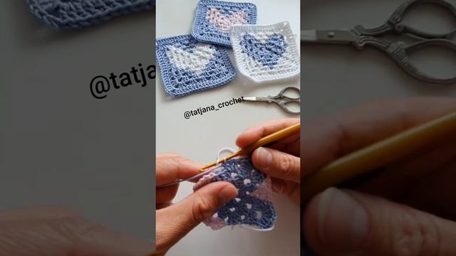 Бабушкин квадрат с сердцем. Вязание крючком. Crochet. Heart Granny Square. смотреть онлайн