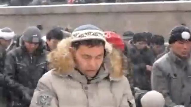 Пятничный намаз Жума под снегом г Алматы Казахстан