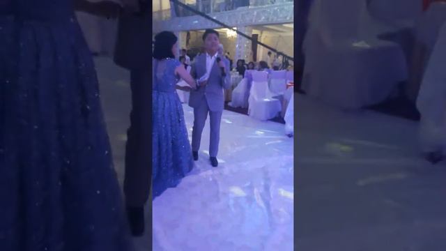 Абдулазиз Абдухамидов на свадьбе сестры смотреть онлайн