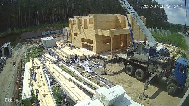 Дом из клеёного бруса за 20 миллионов. Таймлапс строительства коробки. смотреть онлайн