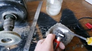(18+)Ацетон+пенопласт=средство для розжига сырых дров.