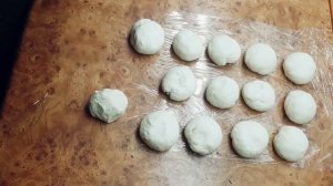 Жаренные лепешки на воде без дрожжей на сковородке на скорую руку