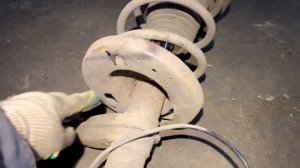 передние и задние стойки Ауди 100С4