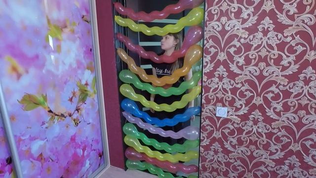 Даниэль сделал дверь в комнате Леры