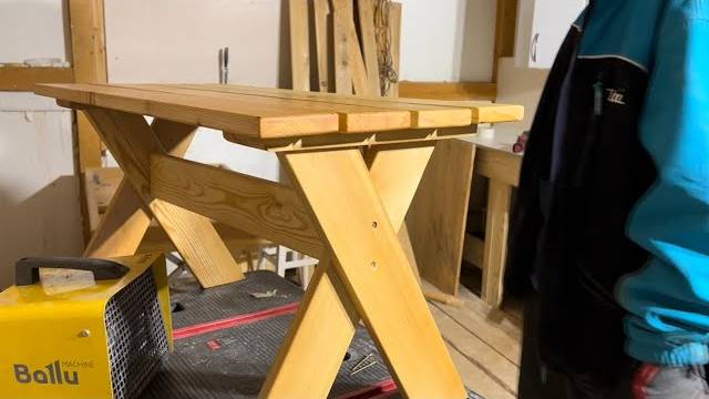 Торцовочный стол и не только         #столярка #скамейка #мастерская смотреть онлайн