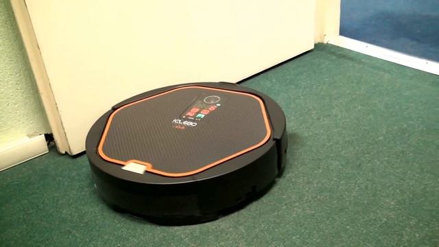 Робот-пылесос iClebo Arte YCR-M05 за работой смотреть онлайн