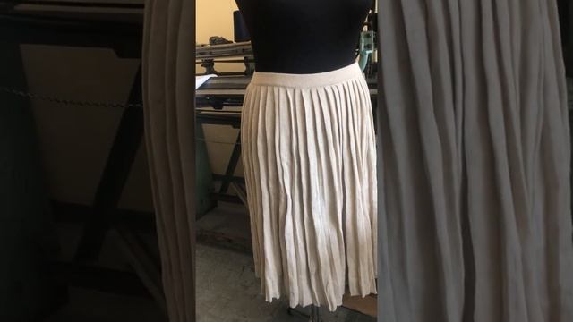 Уход за одеждой из мериноса. шерсти. юбка плиссе. как правильно гладить вещи из шерсти мериноса. смотреть онлайн