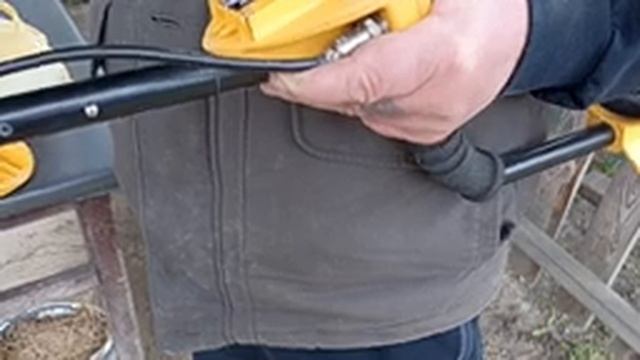 Заготавливаем воду. О чистке колодцев. Металокоп. смотреть онлайн