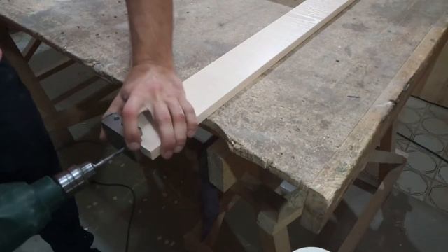 Как сделать простой и удобный журнальный столик "за копейки" своими руками. Coffee table DIY смотреть онлайн