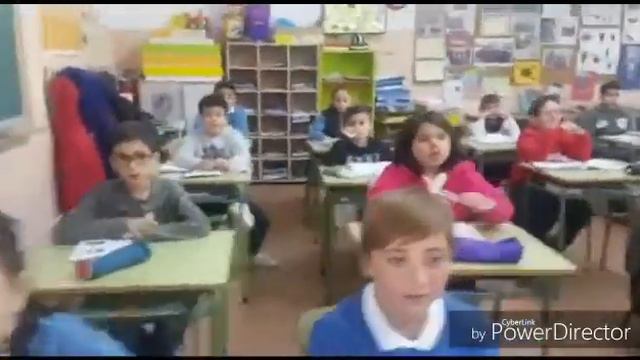 Ana Cabezudo y Loren (Portugués) смотреть онлайн