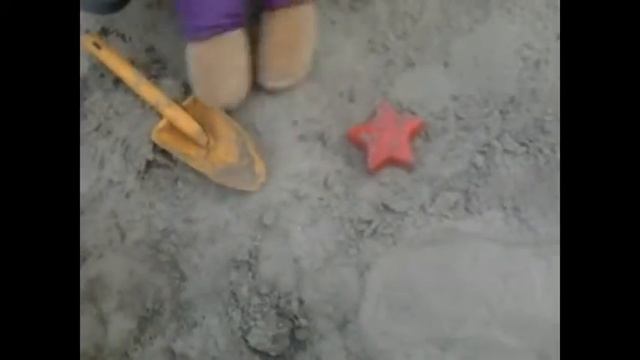 Часть 1 Почувствовала себя мамой Моя любимая игрушка ОБЕЗЬЯНКА Катались на качели смотреть онлайн