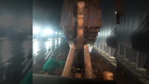 как работают на мультилифтах /мусоровоз, самосвал.