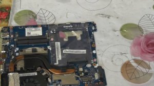 LENOVO G510, нет изображения, отключение неисправной дискретной видеокарты.