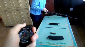 Неполная разборка и сборка автомата АК-74 за 25 секунд.