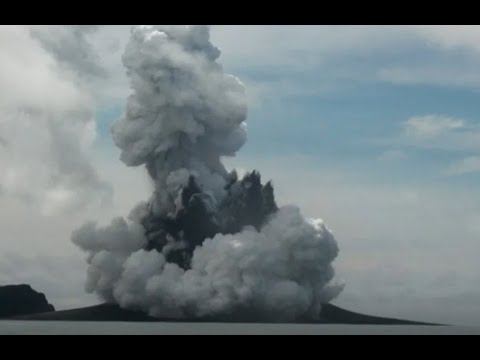 Королевство под водой: Как извержение вулкана на островах Тонга превратило тропический рай в ад