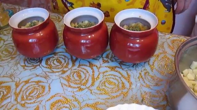 БЛЮДА В ГОРШОЧКАХ МЯСО С КАРТОШКОЙ