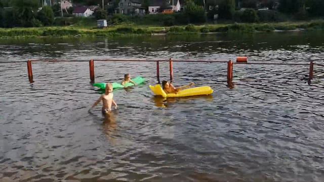 Милана и Арсений с братом Яриком смотреть онлайн