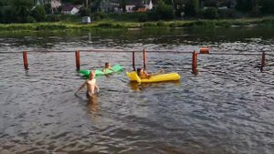 Милана и Арсений с братом Яриком