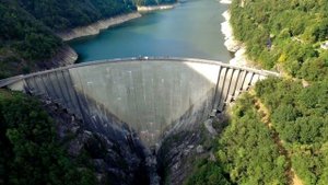 Эта уникальная река имеет статус самой прозрачной реки в мире и самой красивой реки в Европе!