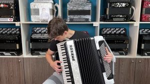 АККОРДЕОН ДЛЯ ГАРМОНИСТА // КАКОВО ЭТО? // Аккордеон Hohner 4|4