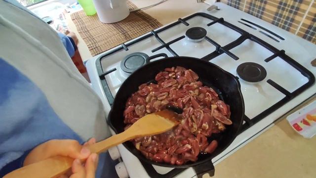 Куриные сердечки. Куриные сердечки с овощами.