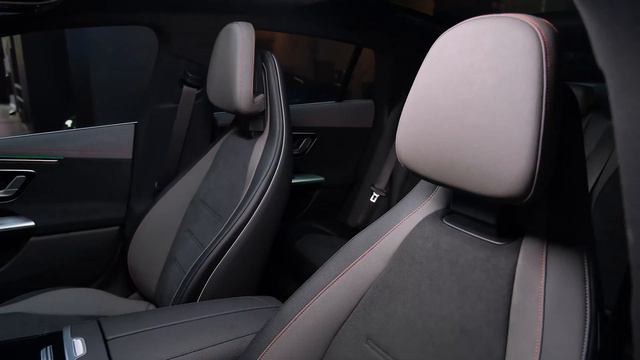 Mercedes EQE (2022) смотреть онлайн