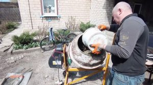 Заливка пола в гараже, лёгкий способ.