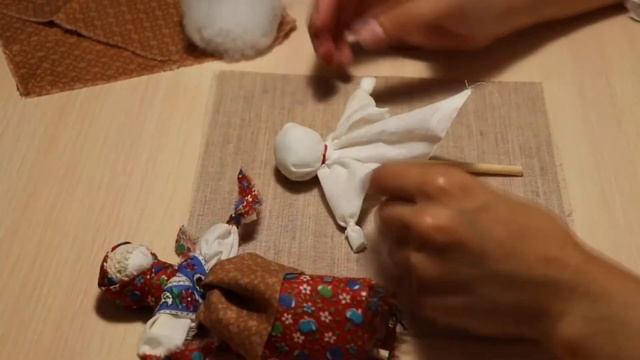 Изготовление традиционной русской текстильной куклы скрутки смотреть онлайн