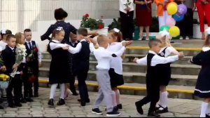 в школу нам идти пора