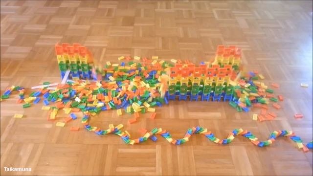 AMAZING Domino Tricks With Domino Rakentaja