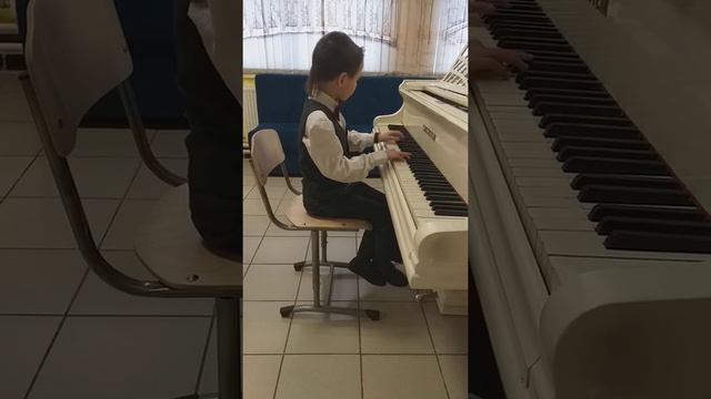 Селезнев Тимофей "Старинная французская песенка" смотреть онлайн